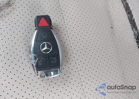 2015 Mercedes-Benz C 300 4Matic из США, поврежденный, VIN 55SWF4KB7FU038428